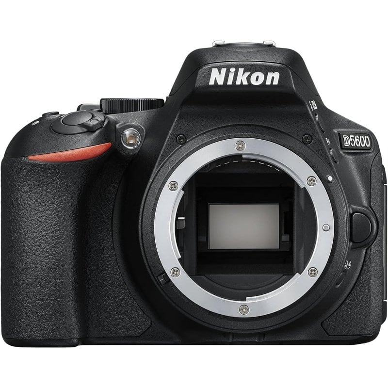 Nikon D5600 cuerpo