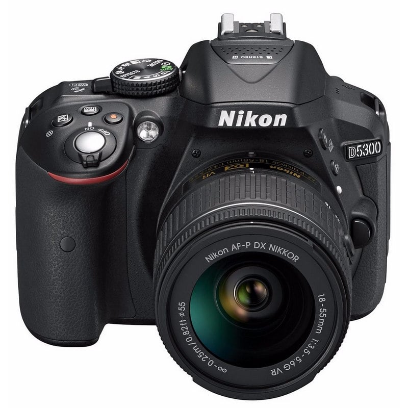 Nikon D5300 + AF-P 18-55mm VR